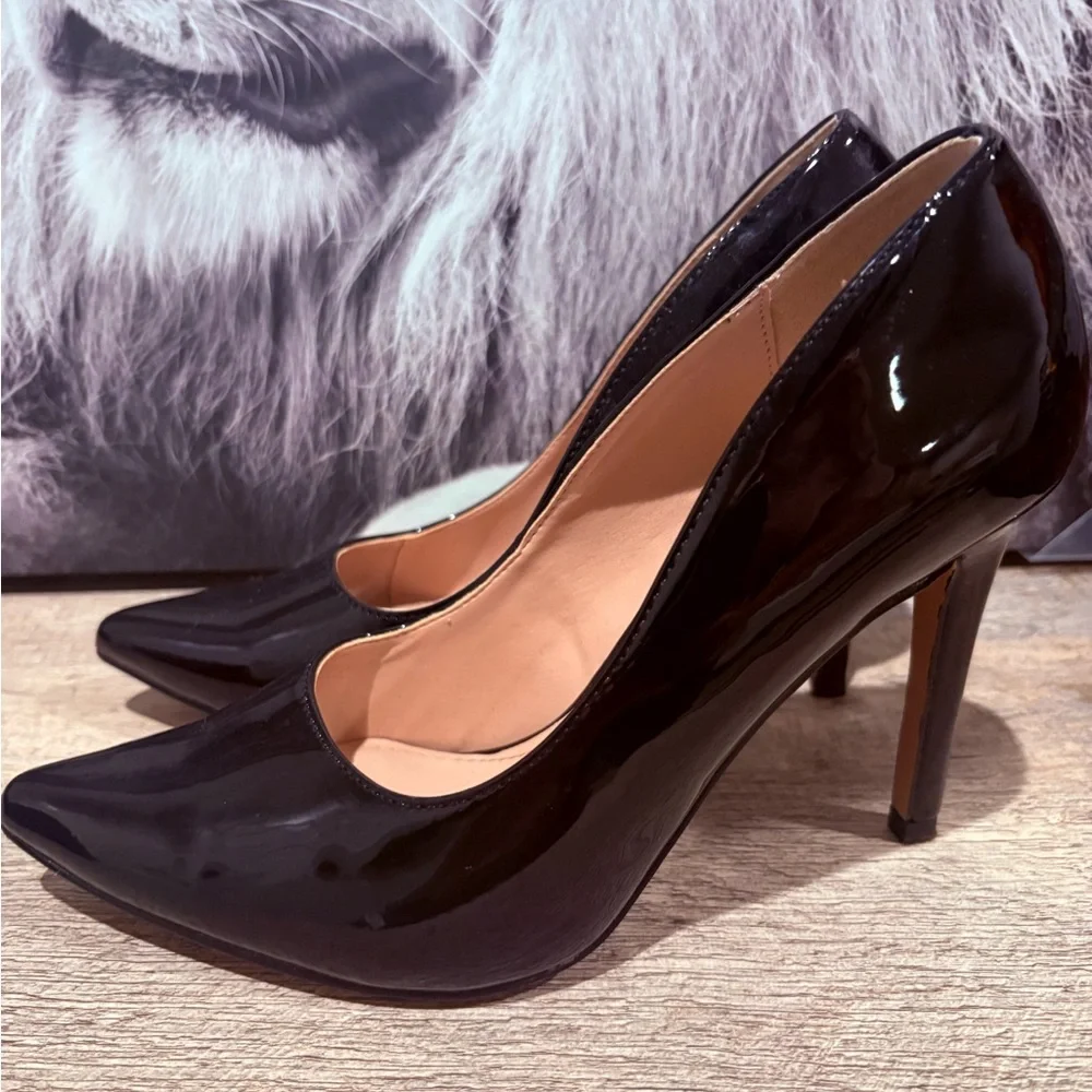 Michael Shannon Black Heels - Picture 2 of 5